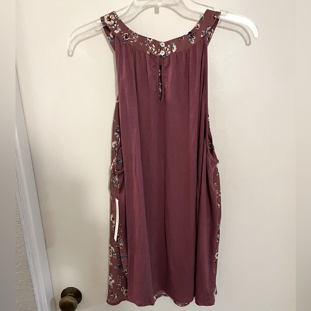 Women’s sleeveless top, 2X - Picture 4 of 5